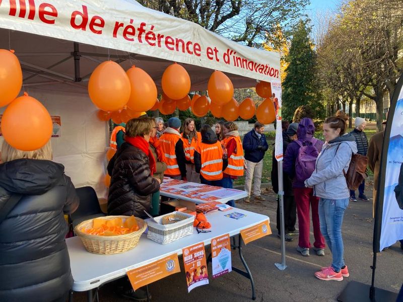 MARCHE ORANGE